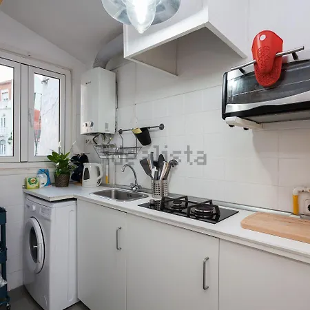 Cozy And One Bedroom Apartment *