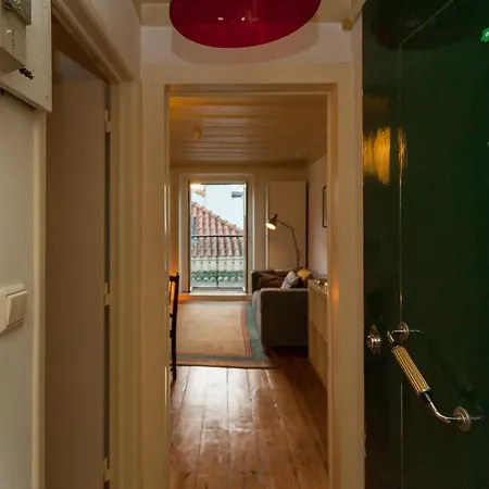 Cozy And One Bedroom Lisbon